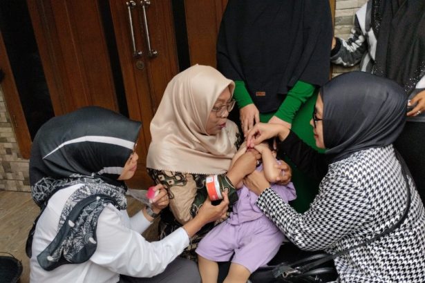 Pemberian Makanan Tambahan (PMT)