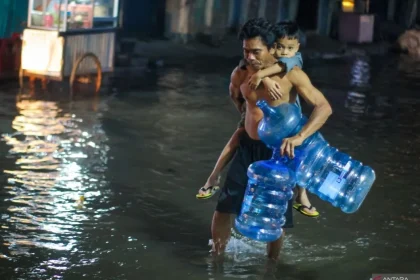 Banjir rob di pluit penjaringan