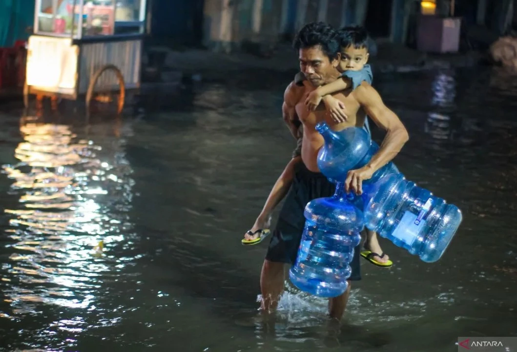 Banjir rob di pluit penjaringan