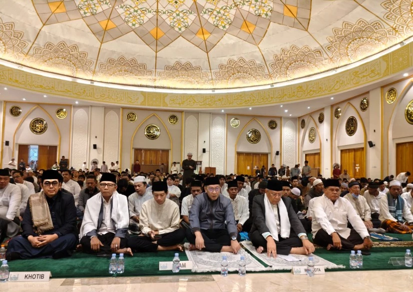 Salat Idul Adha di Islamic Center