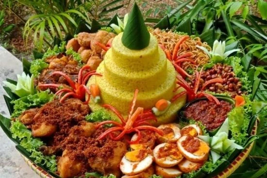 Nasi Tumpeng